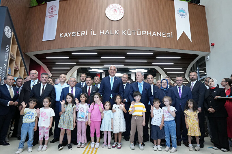 Kültür ve Turizm Bakanı Ersoy Kayseri'de Kütüphane Açılışında